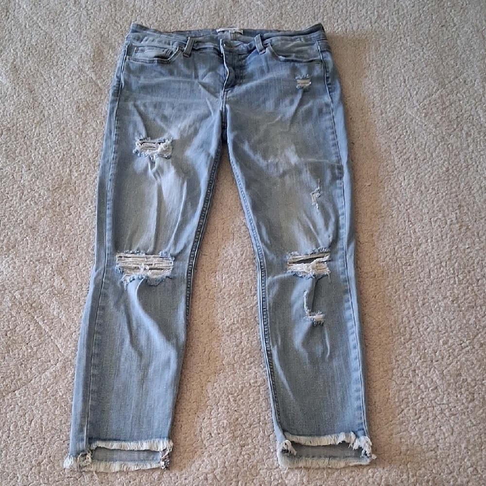 Light Blue Distressed Women's Cropped Jeans